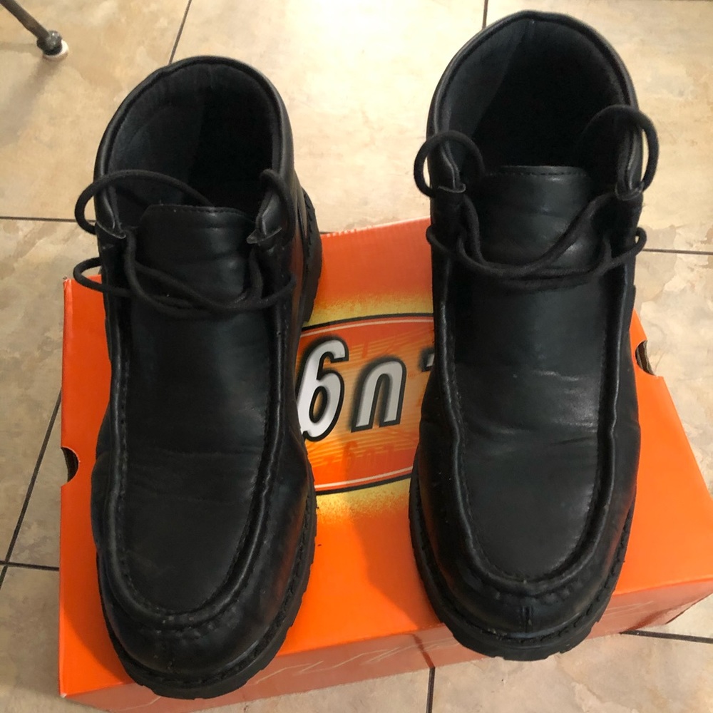 These are non slip shoes